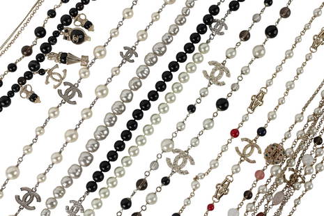 Chanel Necklaces & Pendants for Sale at Auction