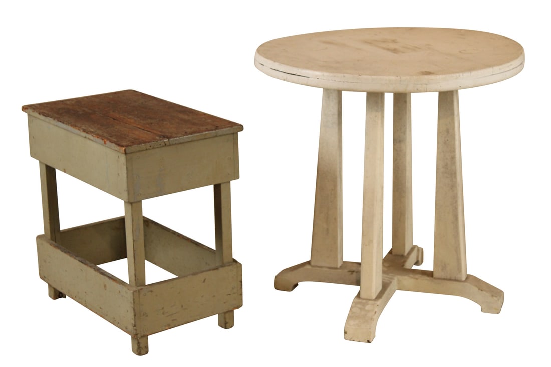 Two Country Paint-Decorated Side Tables (1 of 7)