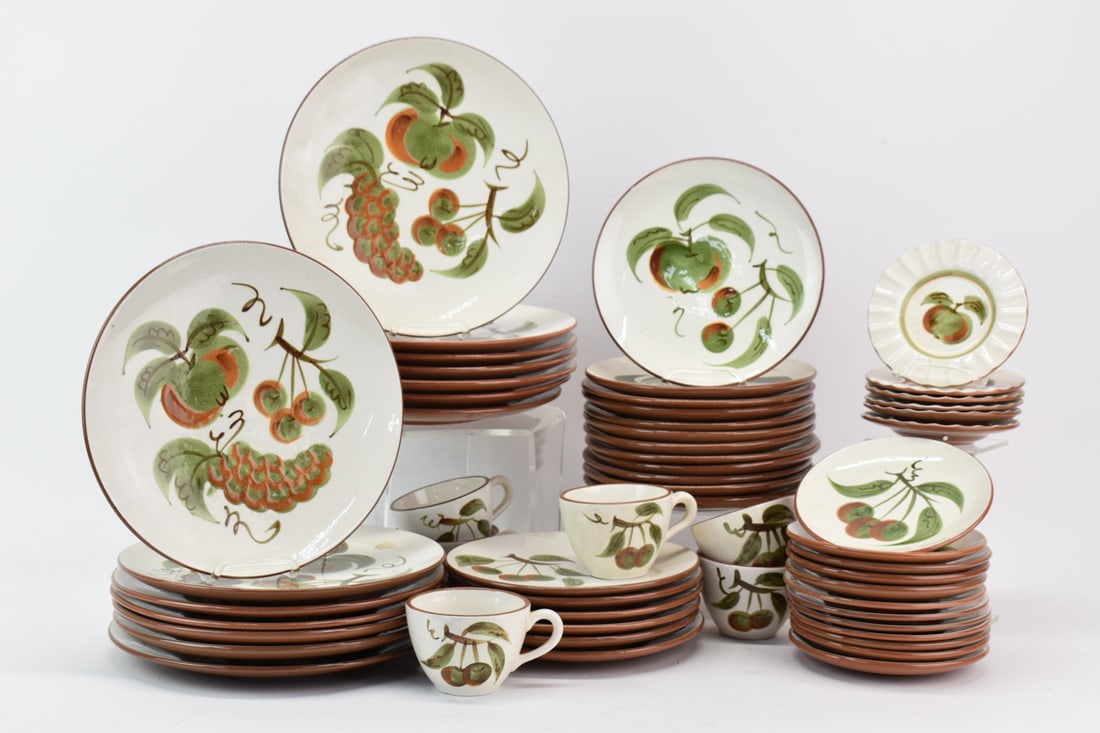 Group of Stangl Orchard Song Dinnerware (1 of 17)