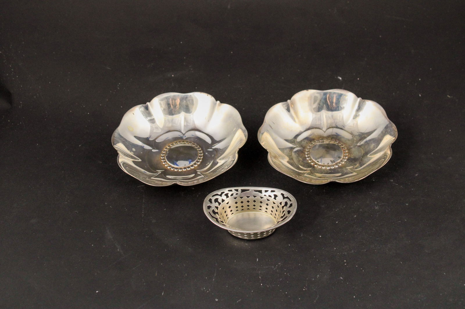 Two Tiffany Sterling Silver Flower Dishes (1 of 8)