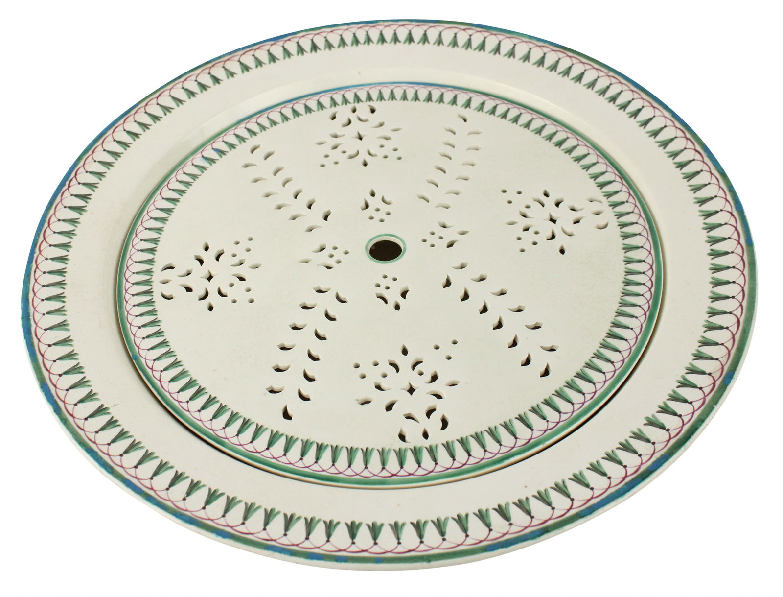 Wedgwood Creamware Charger with Inset Strainer (1 of 8)