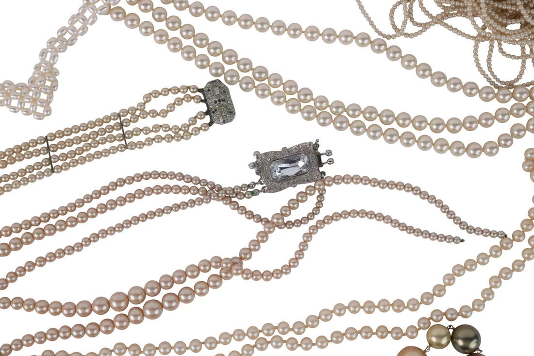 Freshwater Rice Pearl Necklace (1 of 16)