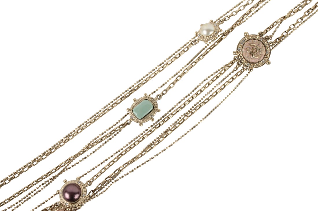 Chanel Style Faux Pearl Necklace (1 of 8)