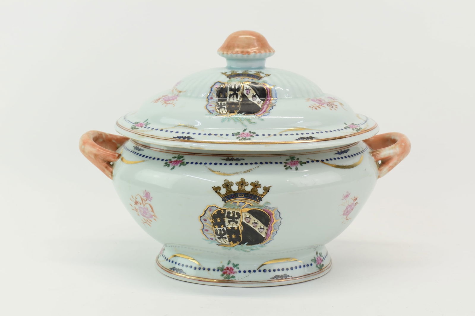 Chinese Export Armorial Porcelain Tureen (1 of 11)