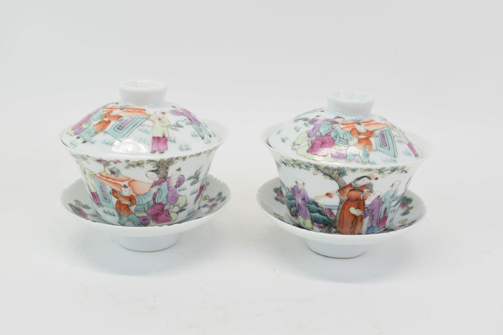 Two Chinese Gaiwan Porcelain Tea Cups. (1 of 15)
