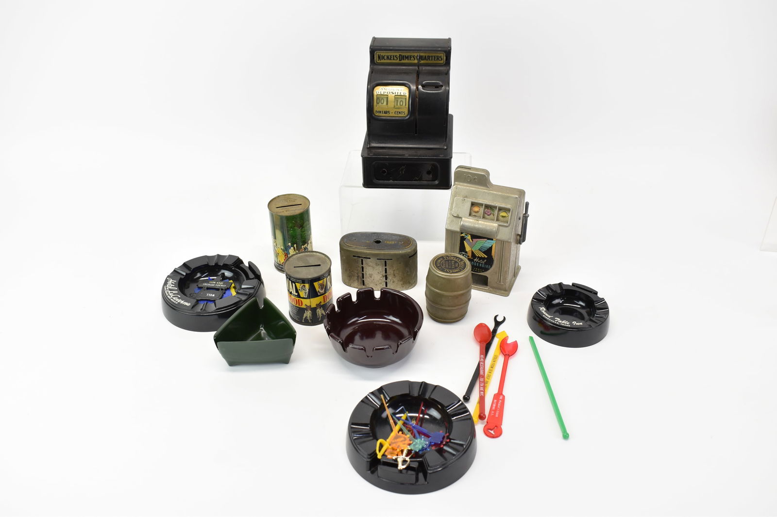 Group of Assorted Still Banks and Advertising (1 of 6)