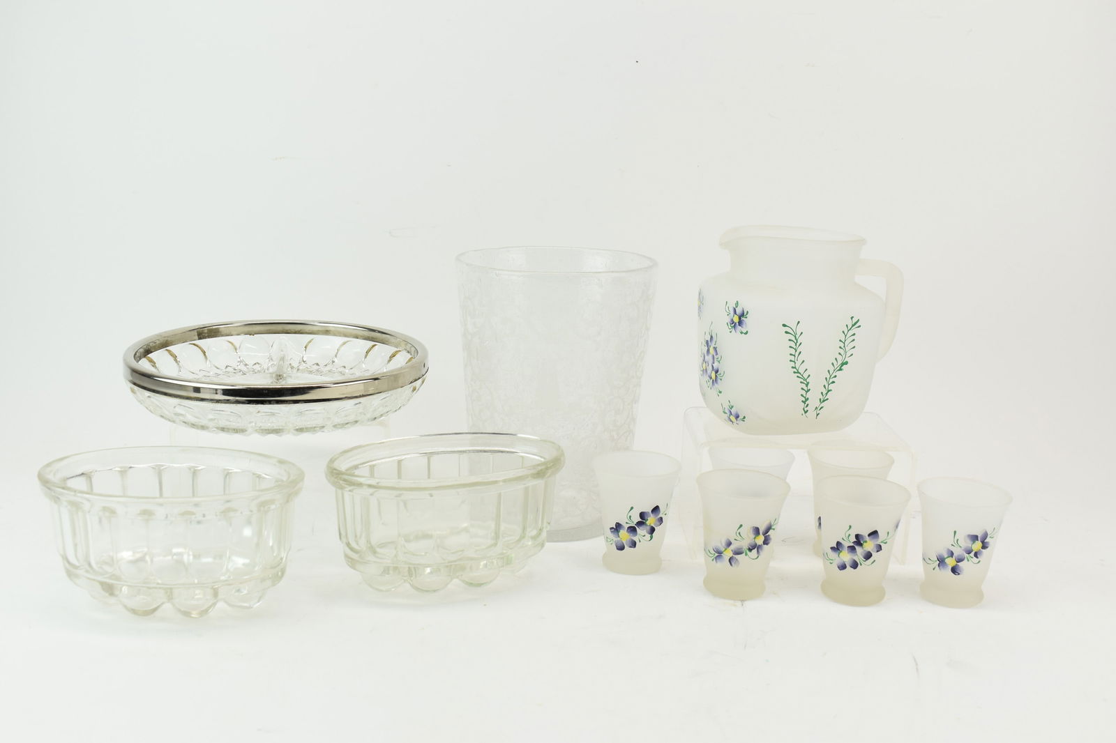 Group of Assorted Tabletop and Kitchen Items (1 of 16)