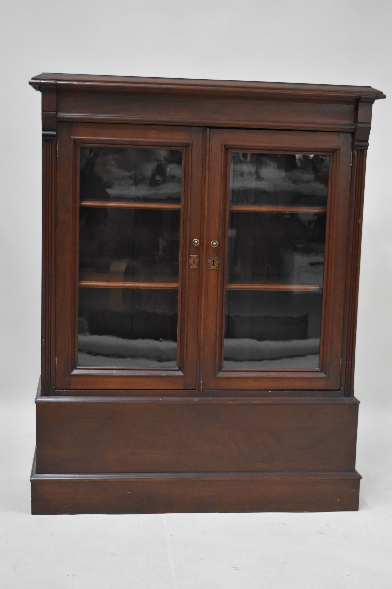 Victorian Mahogany Two Door Bookcase Cabinet (1 of 10)