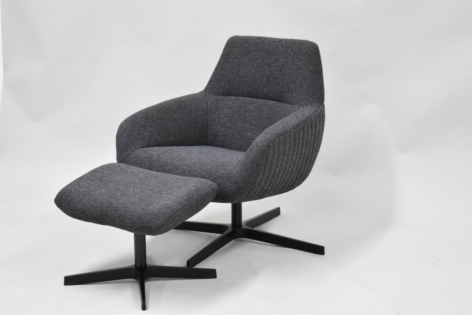 Dome Deco Modern Finley Lounge Chair and Footrest: Dome Deco Modern Finley Lounge Chair and Footrest Dome Deco Modern Finley Charcoal Upholstered Lounge Chair and Footrest. Chair size only 31 1/2" tall x 27 1/2" deep x 27 1/2" wide x 17