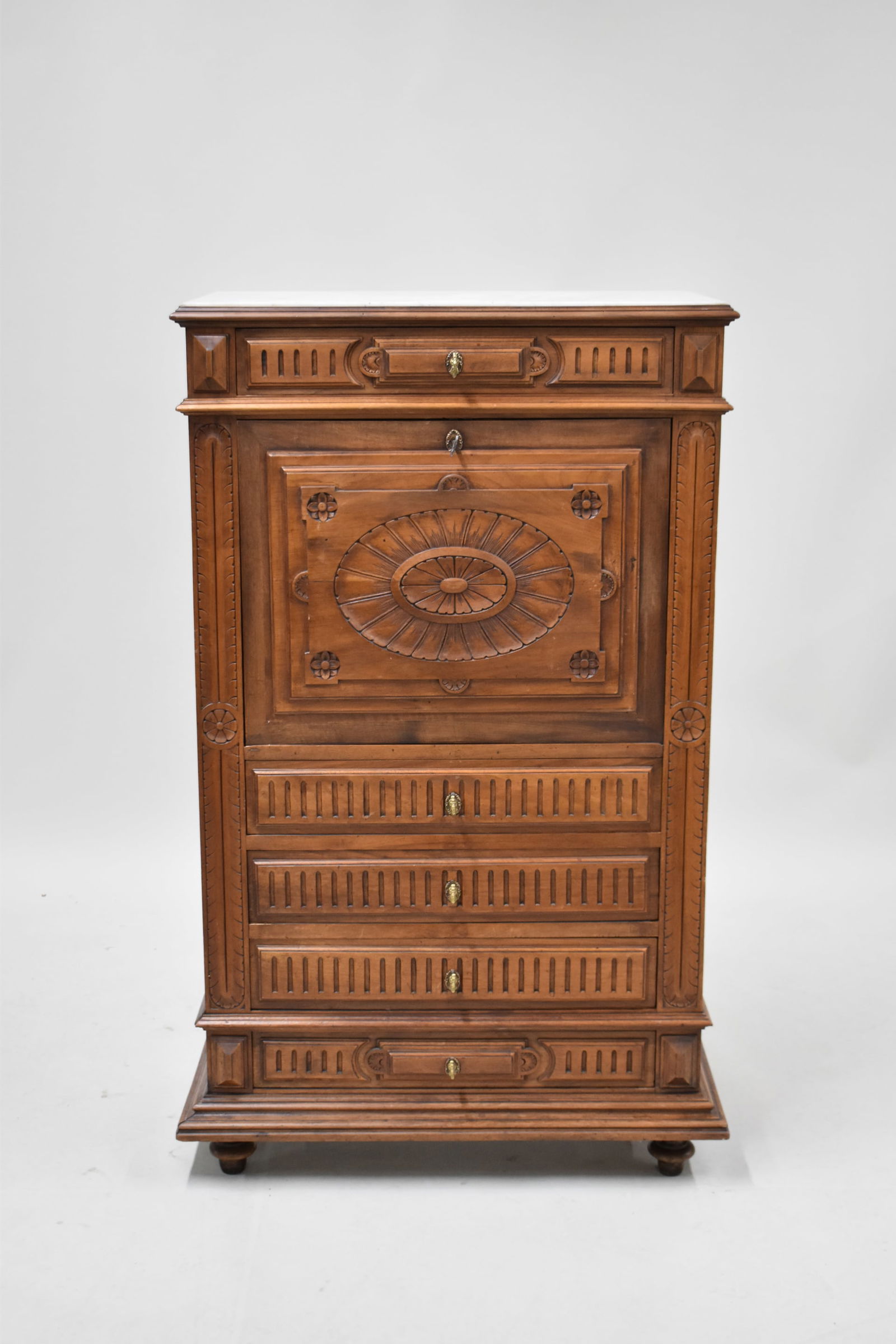 French Carrara Marble Top Abattant (1 of 9)