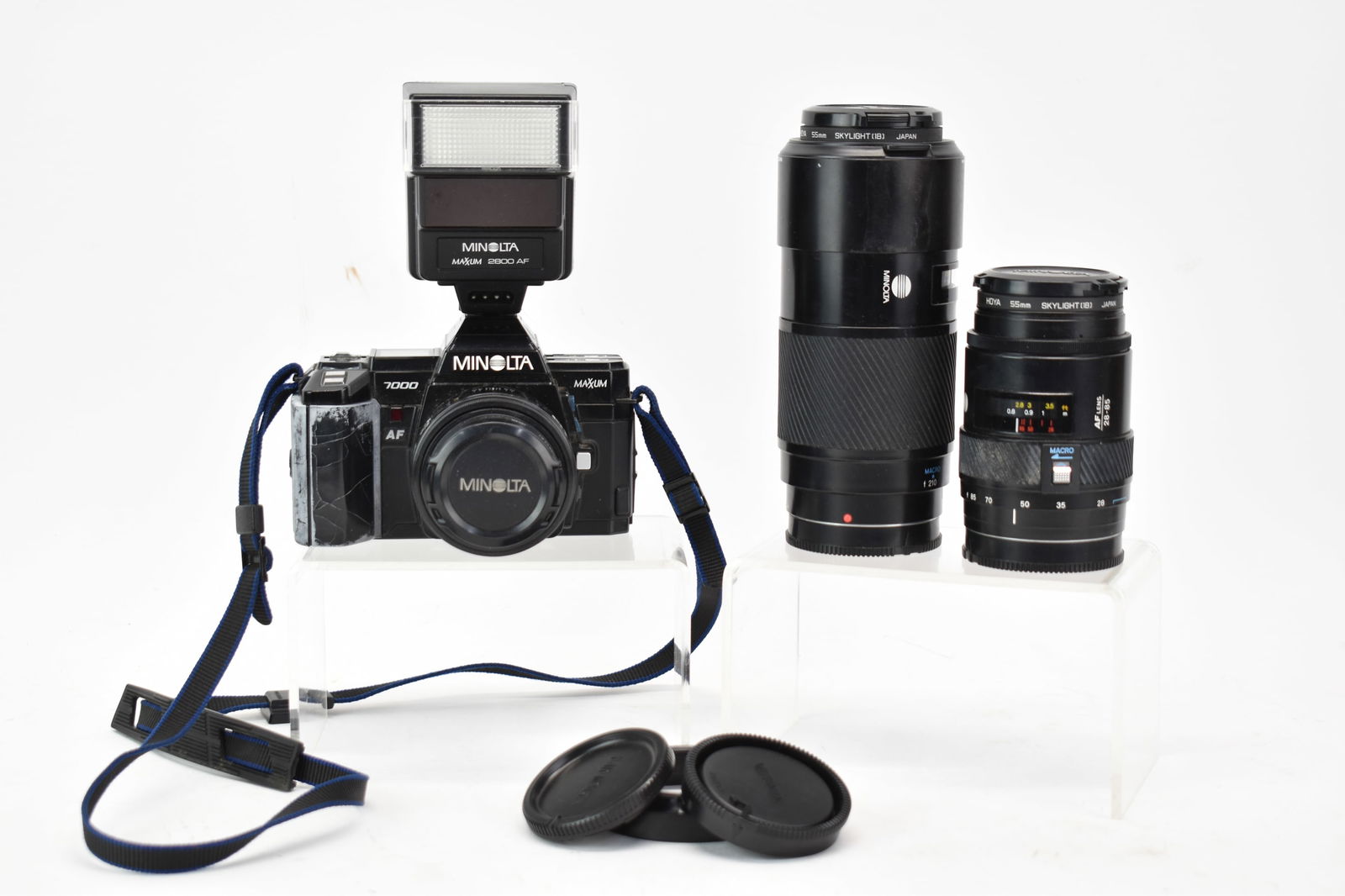 Vintage Minolta Maxxum 7000 AF Camera and Lenses (1 of 9)