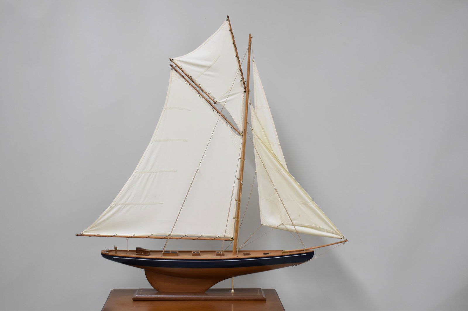 Vintage Sloop Wooden Sailing Model (1 of 11)