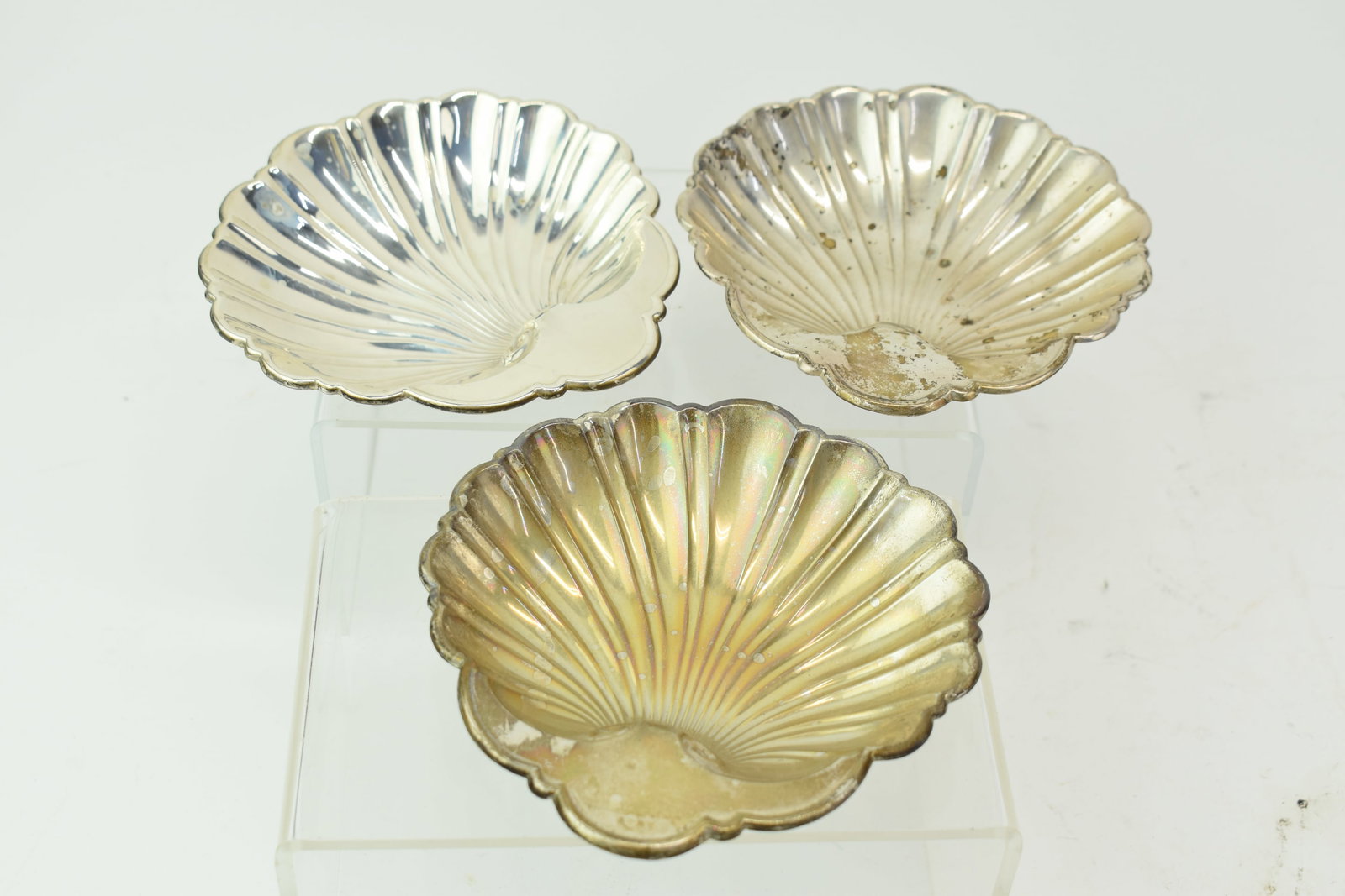 Set of Three Gorham Sterling Silver Shell Form Dishes (1 of 5)