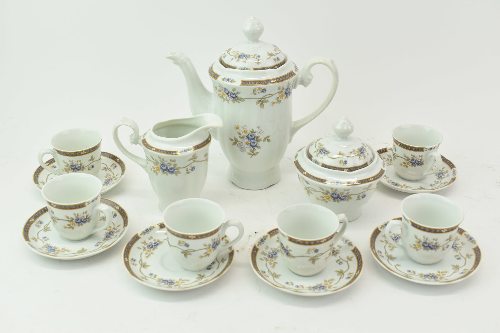 Leart Brazilian Demi Tasse Coffee Set: Leart Brazilian Demi Tasse Coffee Set Leart Brazilian Demi Tasse Coffee Set. Comprising a Coffee pot, creamer, sugar and six cups with saucers.