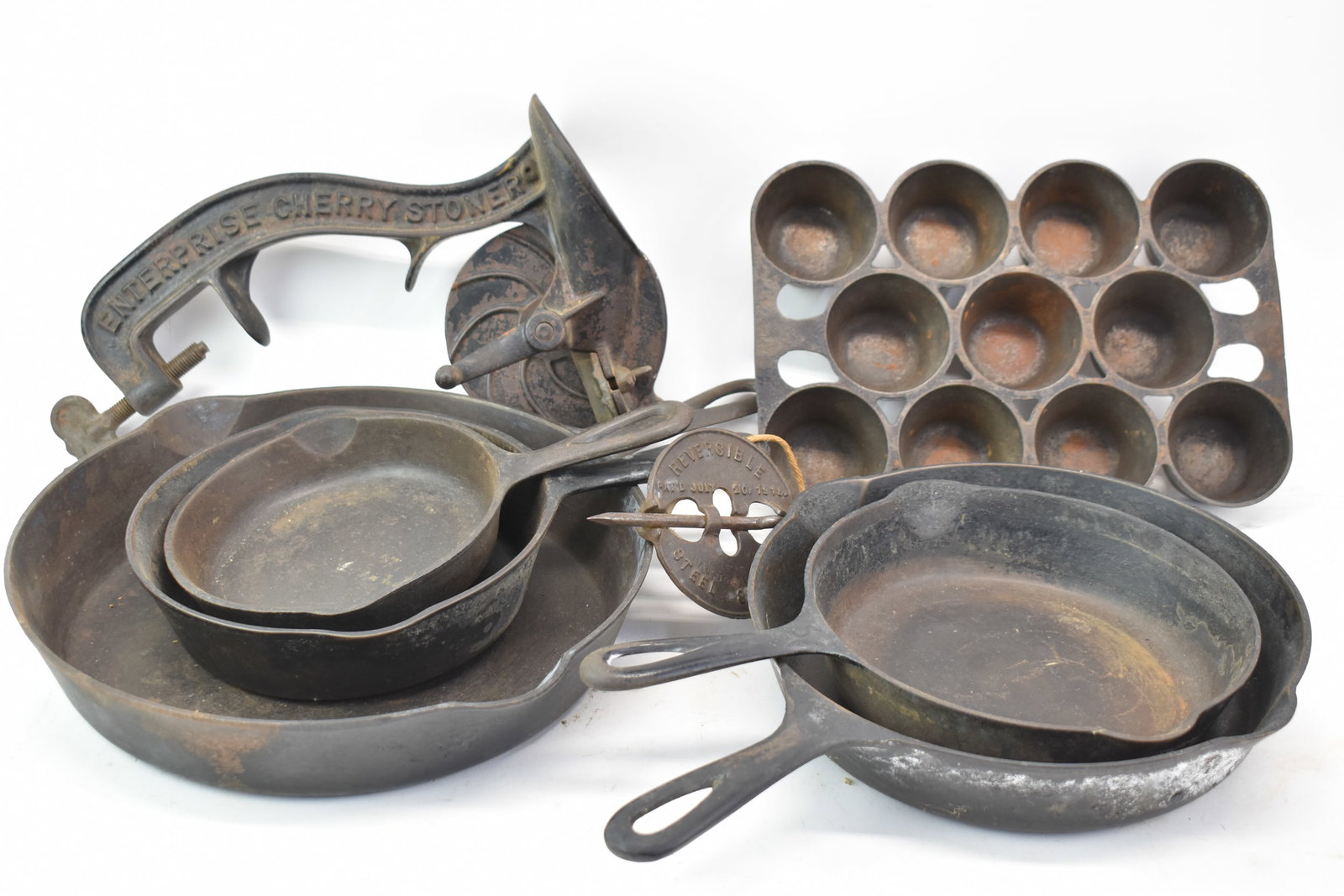 Vintage Group of Cast Iron Frying Pans (1 of 10)
