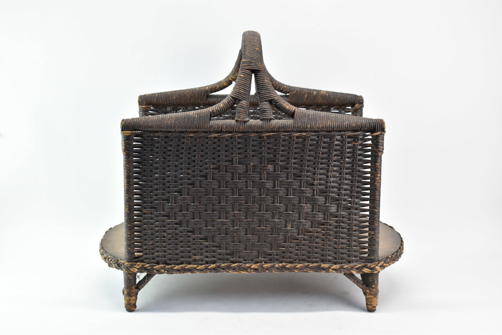 Vintage Haywood Wakefield Style Wicker Kindling Holder: Vintage Haywood Wakefield Style Wicker Kindling Holder Vintage Haywood Wakefield Style Kindling Holder / Magazine Holder. Used condition, wear, worn, 23" tall x 13 3/4" wide x 26 3/4" l
