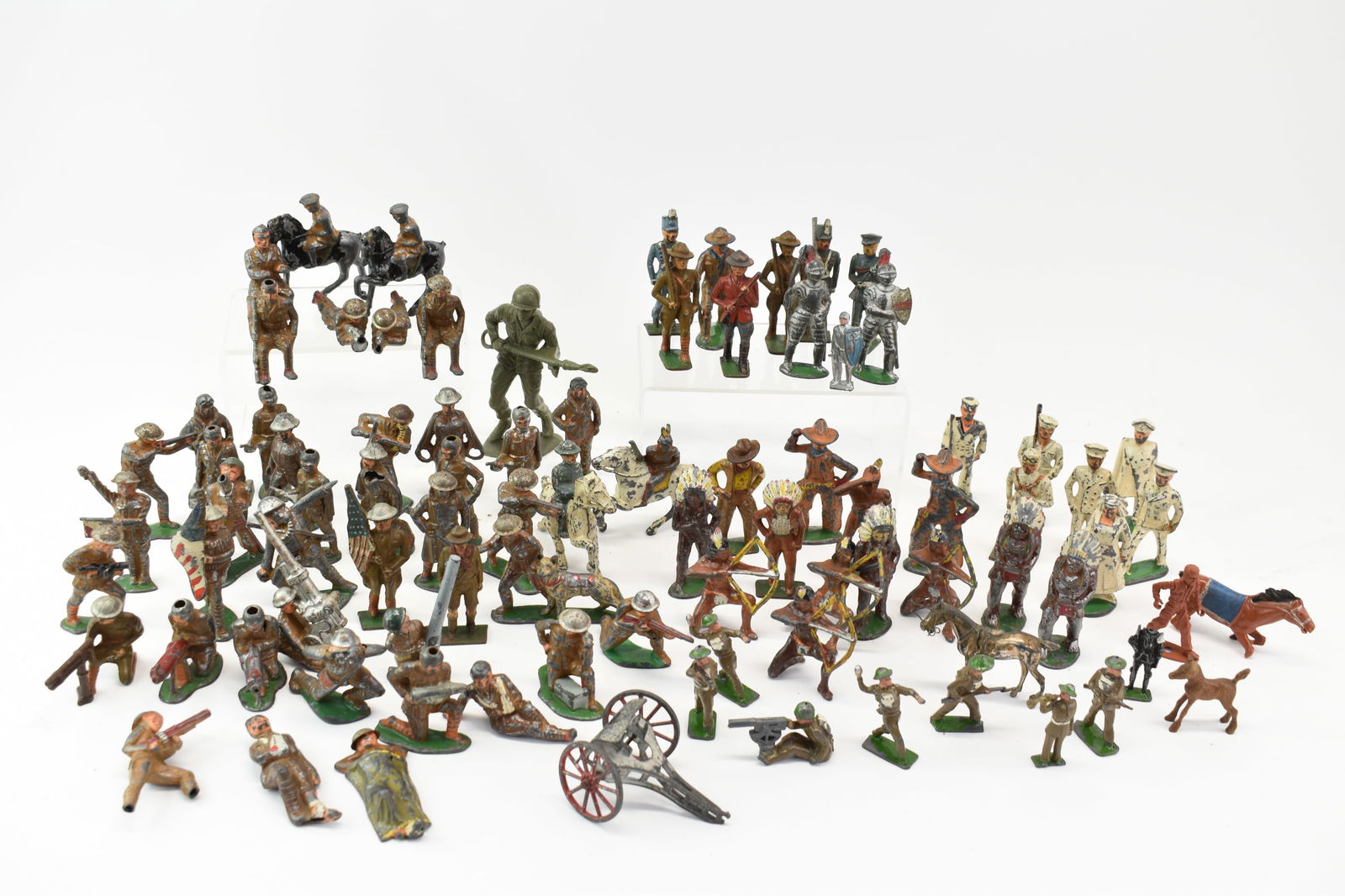 Vintage Group of 89 Metal and Lead Toy Soldiers and Indians (1 of 15)