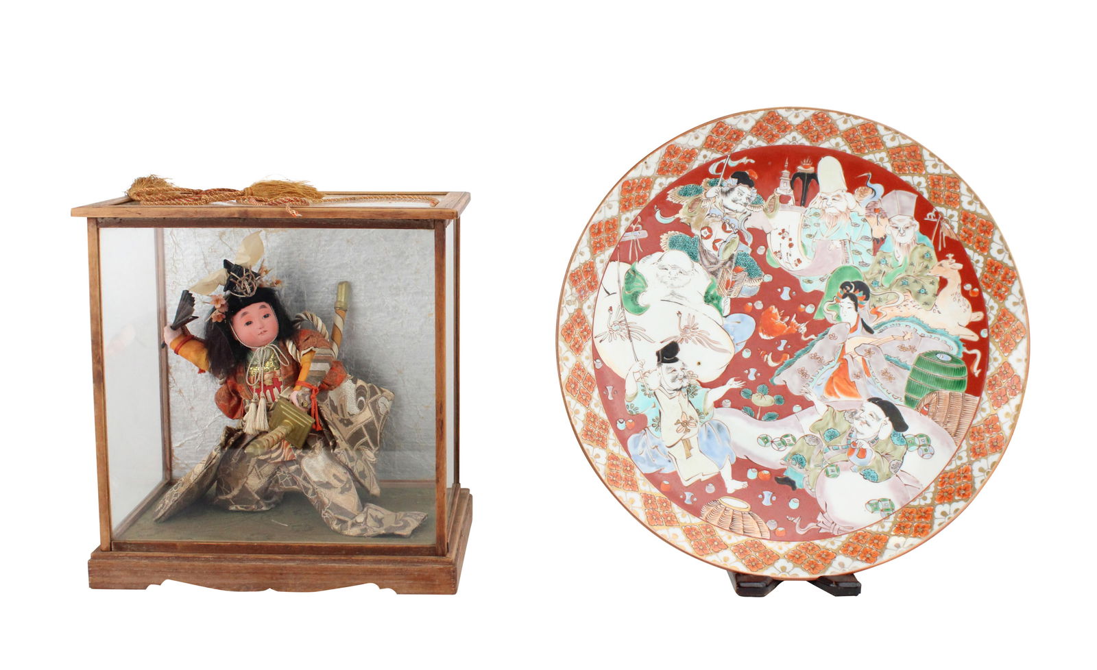 Japanese Figural Decorated Porcelain Charger (1 of 7)
