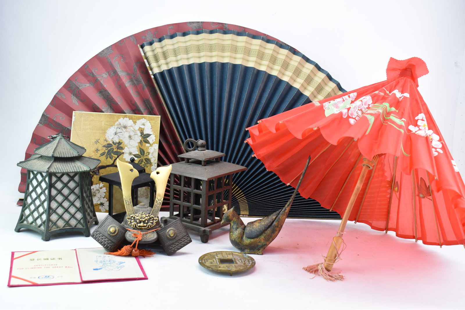 Group of Assorted Asian Table Articles (1 of 10)