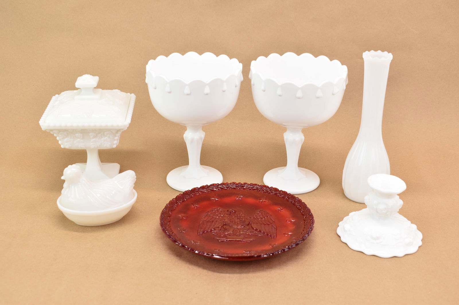 Group of Assorted Vintage Milk Glass Table Items (1 of 7)
