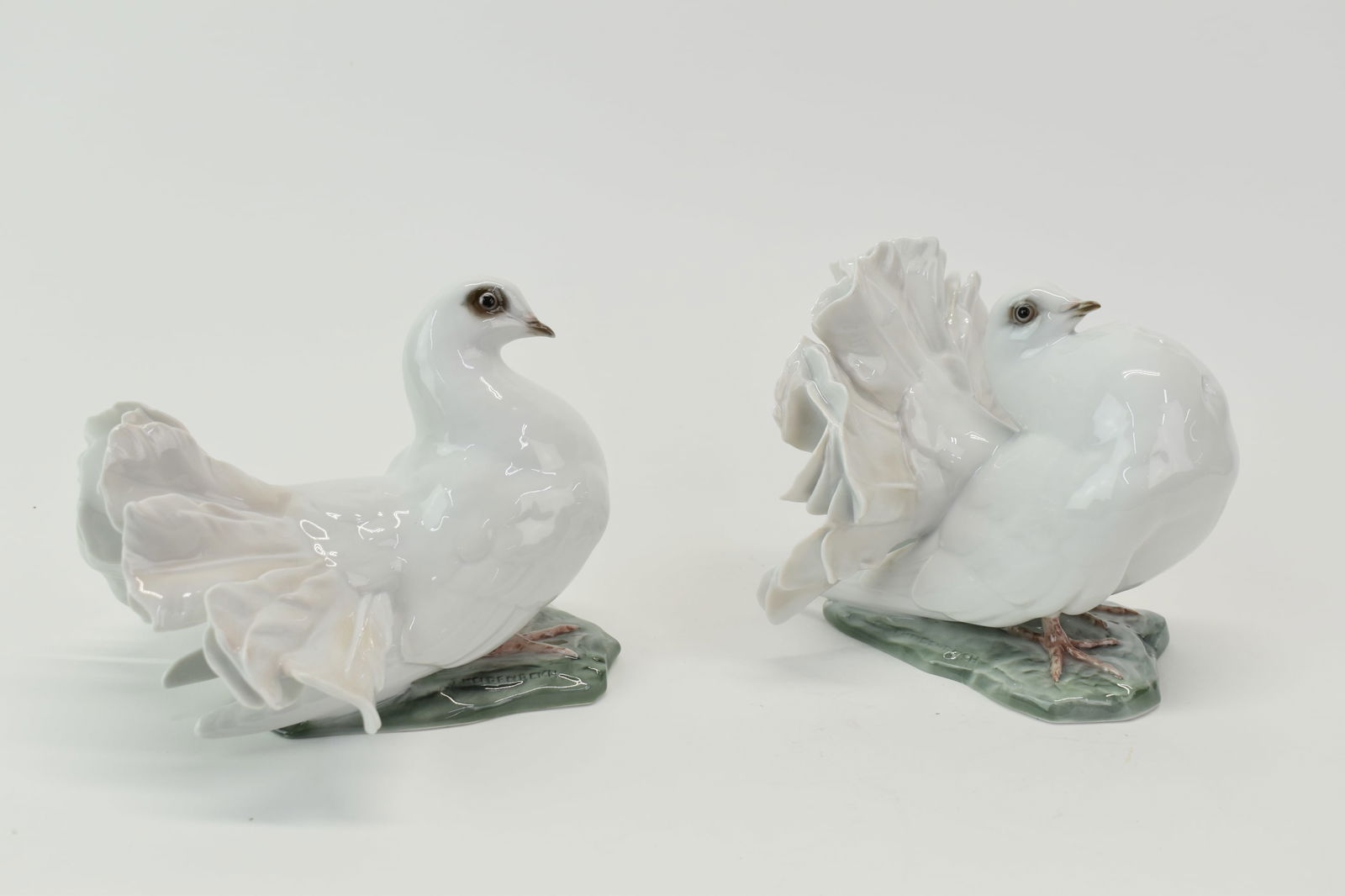 Pair of Courting Doves by Fritz Heidenreich for Rosenthal (1 of 13)