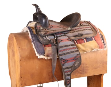 Vintage Abetta Texas Aztec Western Black Leather Saddle