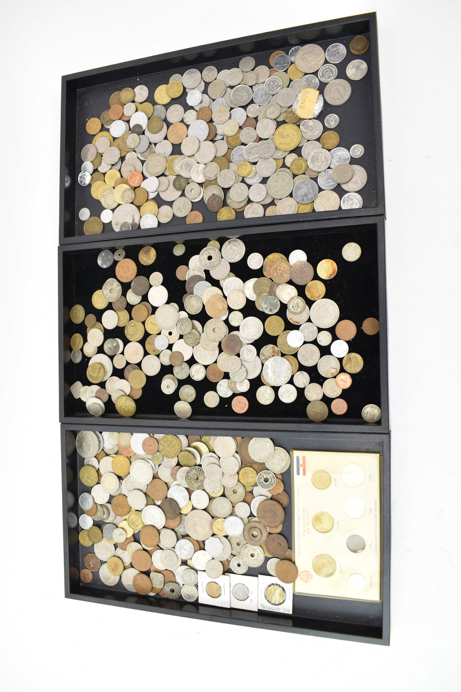 Group of Assorted Foreign Coins: Group of Assorted Foreign CoinsGroup of Assorted Foreign Coins from different countries and different years, Including, England, France, Germany, Mexico, Brazil, Panama and More