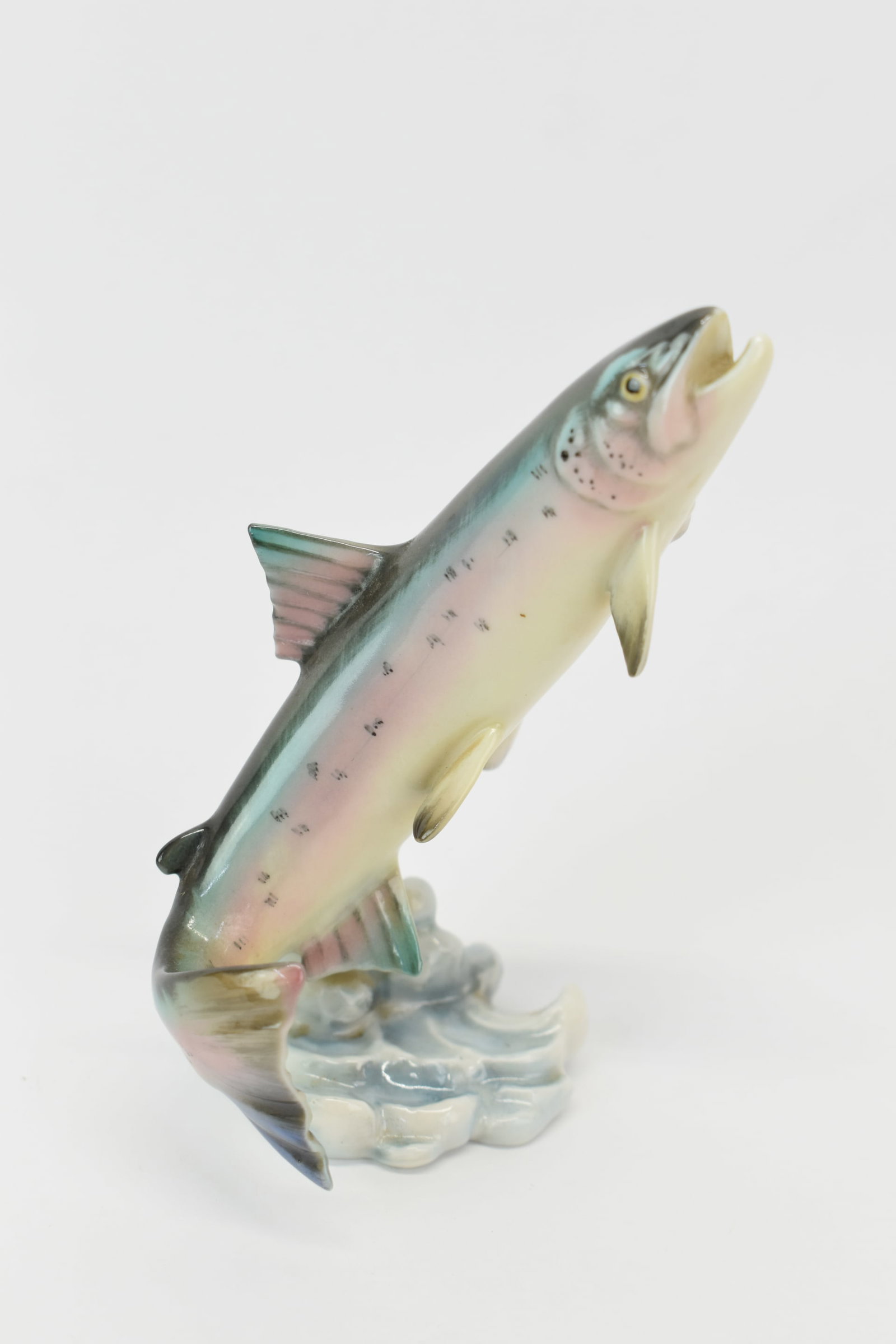 Gunther Granget for Hutschenreuther Selb Kunstabteilung Sea Trout on Wave: Gunther Granget for Hutschenreuther Selb Kunstabteilung Sea Trout on Wave Gunther Granget for Hutschenreuther Selb Kunstabteilung Sea Trout on wave, marked "Hutschenreuther Selb with lion LHS Ger