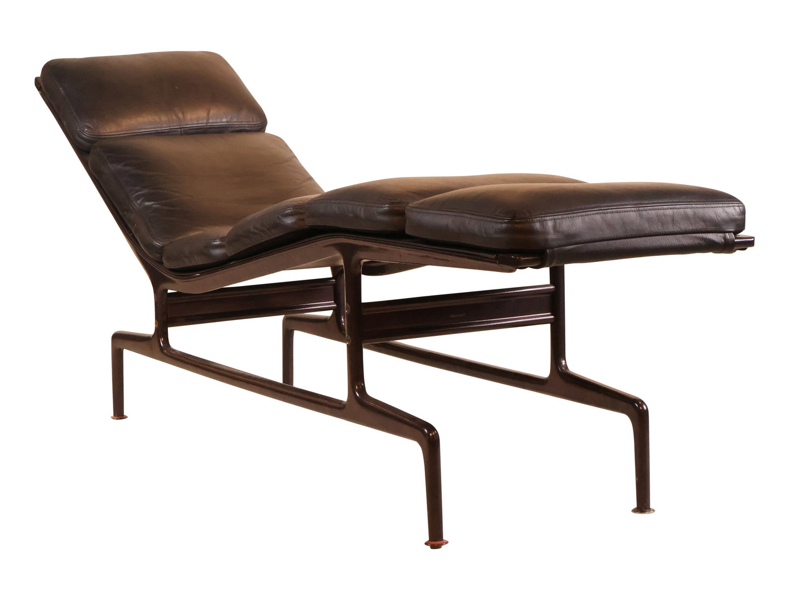 Charles and Ray Eames, "Billy Wilder Chaise" (1 of 15)