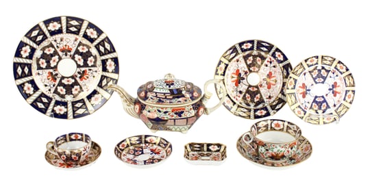 Group of Assorted Imari Pattern Dinnerware
