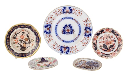 Seven Imari Palate Porcelain Plates