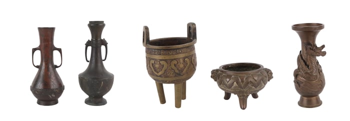 Bronze Dragon-Decorated Small Vase
