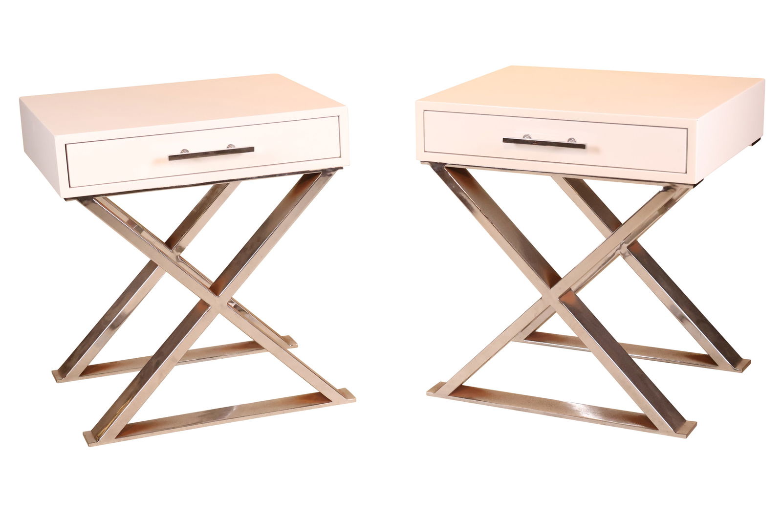 Pair of Modern White Lacquer and Chrome Side Tables (1 of 14)