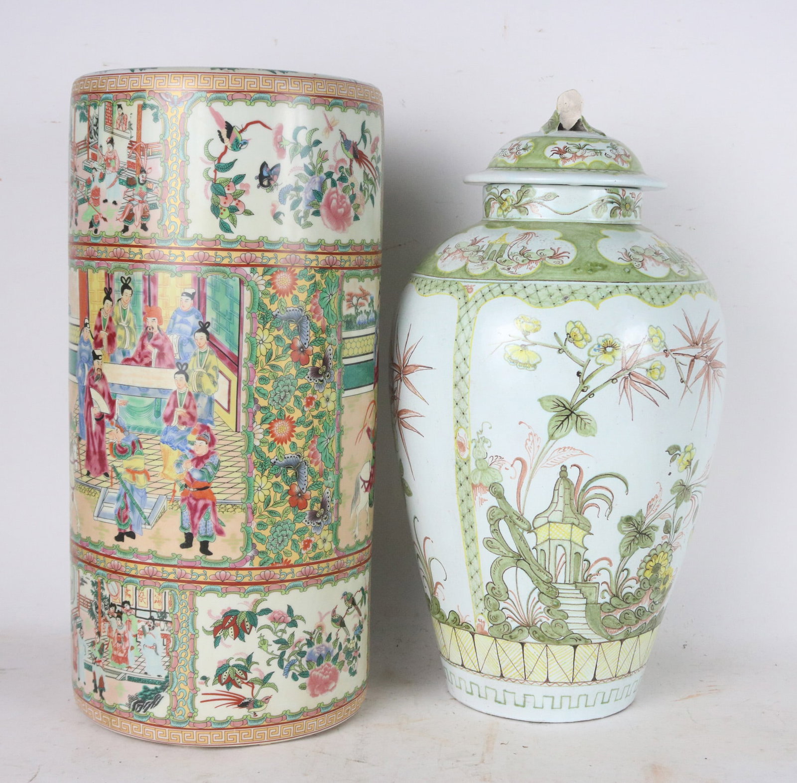 Rose Medallion Style Porcelain Umbrella Stand (1 of 17)