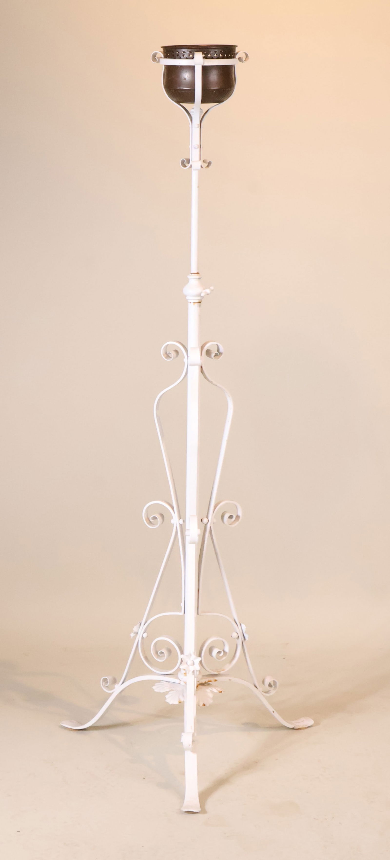 White Painted Adjustable Metal Plant Stand (1 of 9)