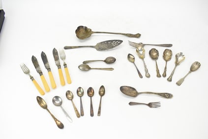 Group of Four Assorted Sterling Silver Sugar Shell Spoons