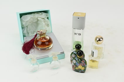 Group of Assorted Ladies Perfume and Bottles