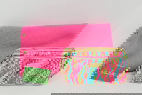 Lilly Pulitzer Tropical Pink Harp Cashmere Wrap: Lilly Pulitzer Tropical Pink Harp Cashmere WrapLilly Pulitzer Tropical Pink Harp 100% Cashmere Wrap with gold buttons, and original tags complete with extra yarn and an extra button together with a Li