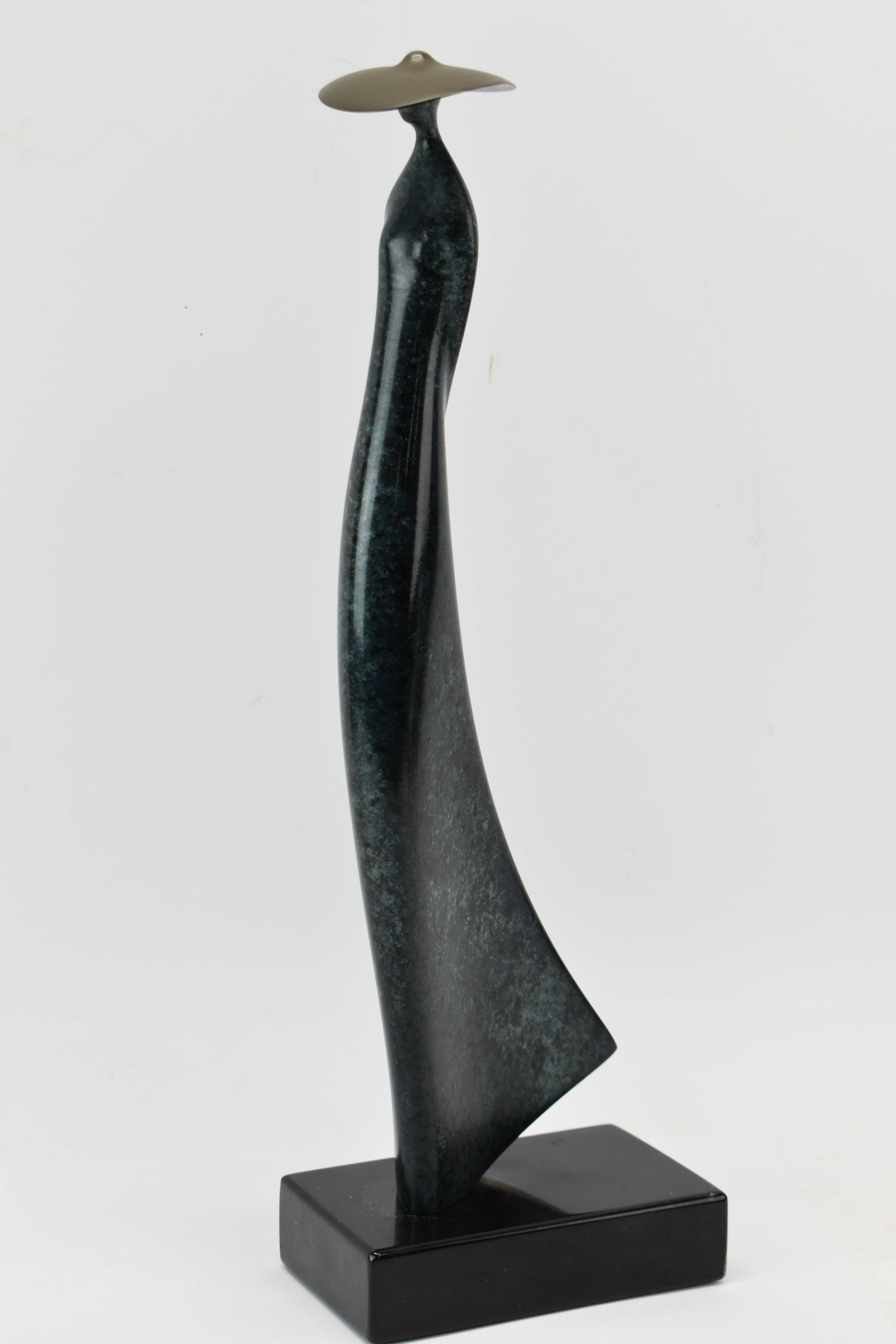 Modern Bronze of Figural Woman Signed De McDermott 68 / 175 (1 of 9)