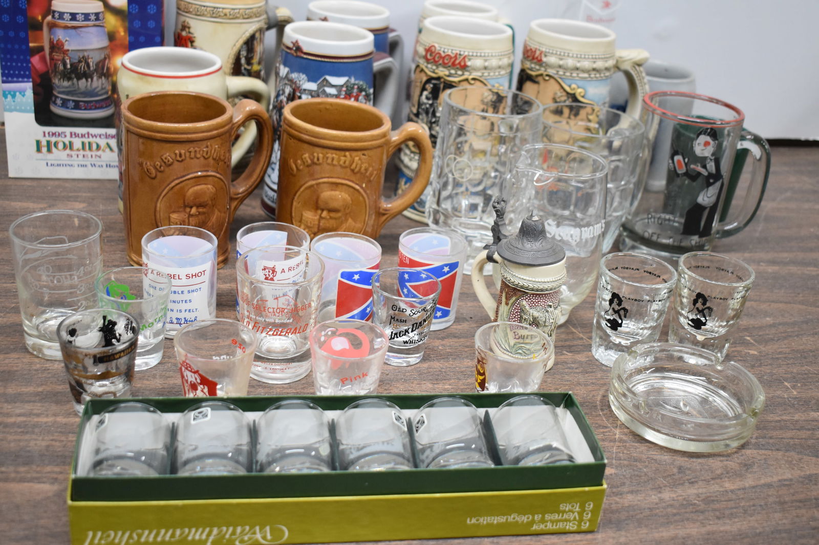 Group of Beer and Bar Related Items (1 of 9)