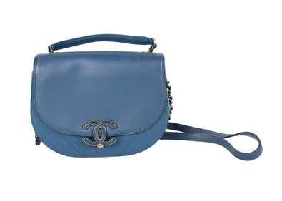 Chanel Coco Curve Flap Messenger Calfskin and Quilted Goatskin Medium