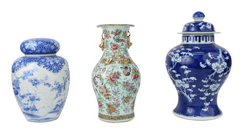 Two Chinese Blue and White Porcelain Ginger Jars (1 of 14)
