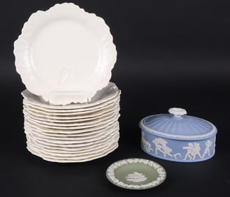 Two Wedgwood Jasperware Porcelain Items