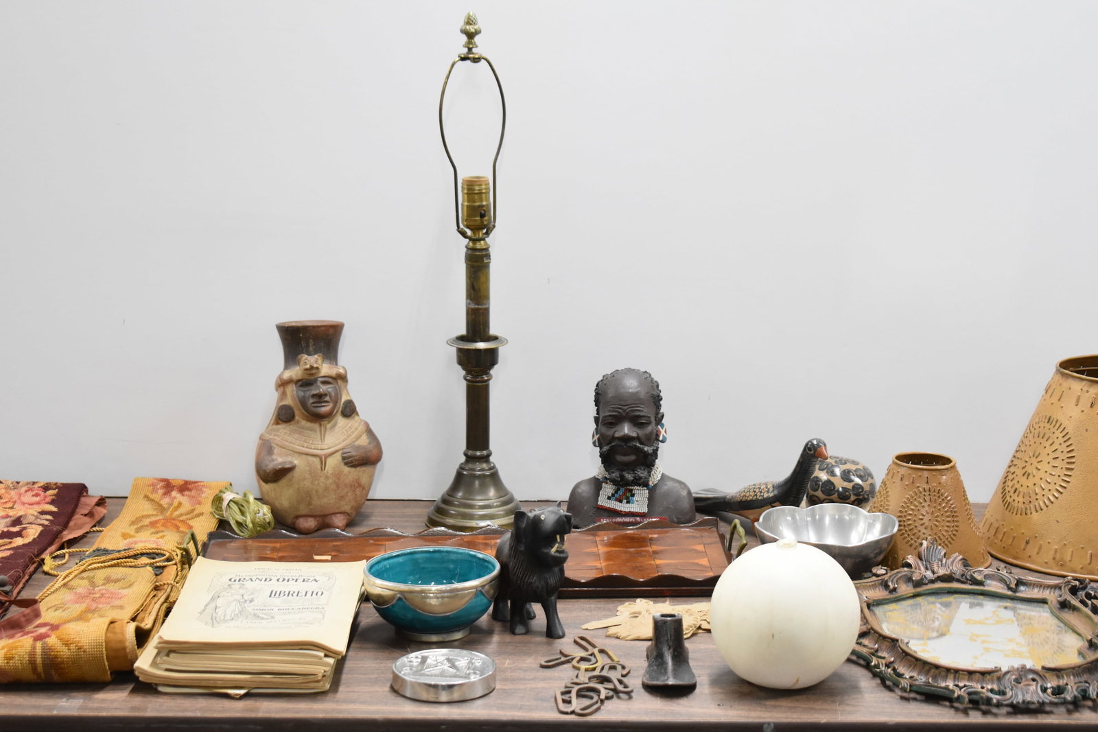 Group of Assorted Table Articles (1 of 12)