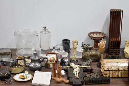 Large Group of Assorted Table Articles Surprise Lot