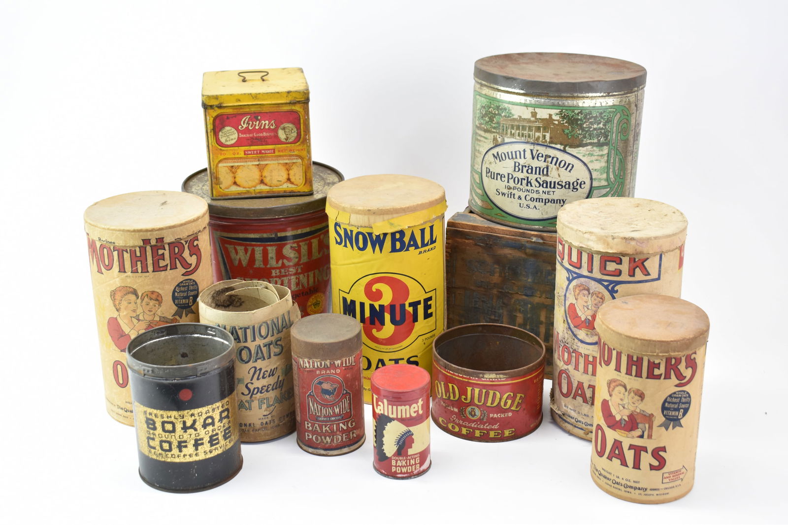 Vintage Group of Assorted Advertising Containers (1 of 7)
