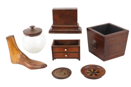Group of Wood Desk Articles