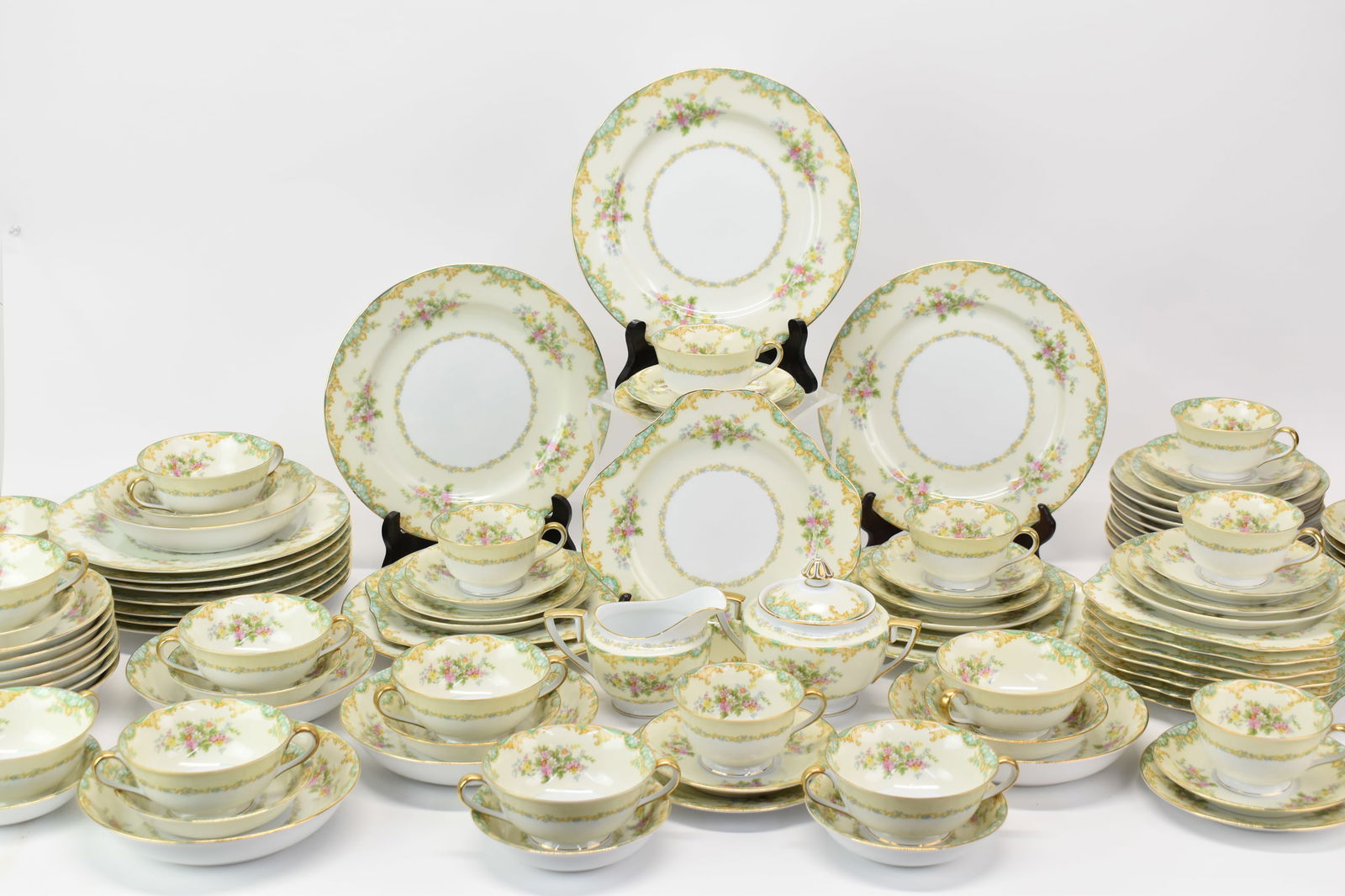 Partial Set of Noritake Jasmine Dinnerware Service (1 of 9)