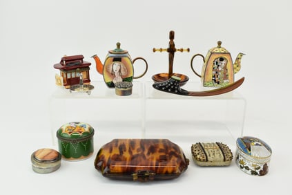 Group of Assorted Dresser Articles and Novelties