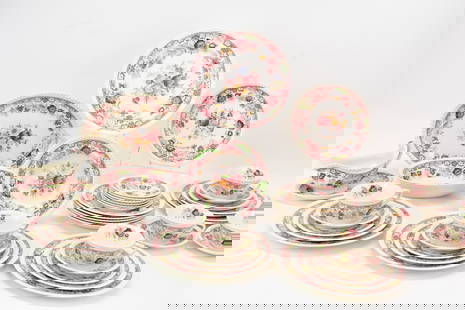 Johnson Brothers Winchester Porcelain Dinner Service: Johnson Brothers Winchester Porcelain Dinner ServiceComprising 1 gravy bowl, 1 small vegetable bowl, 1 large vegetable plate, 1 small vegetable plate, 6 soup bowls, 6 fruit bowls, 6 saucers, 5 small p